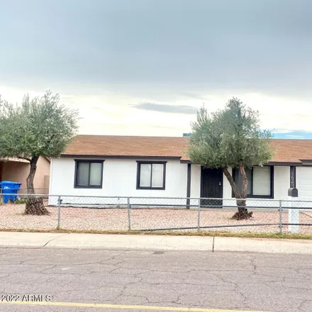 Buy this 3 bed house on 1620 North 57th Drive in Phoenix, AZ 85035