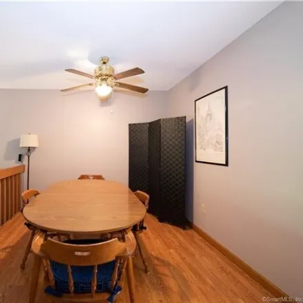 Image 5 - 83 Michael Drive, Meriden, CT 06450, USA - Townhouse for rent