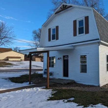 Buy this 2 bed house on 117 South Florence Street in Exira, Audubon County