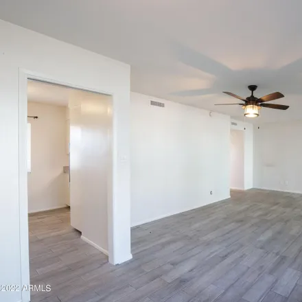 Image 8 - 100 West Maryland Avenue, Phoenix, AZ 85013, USA - Apartment for sale