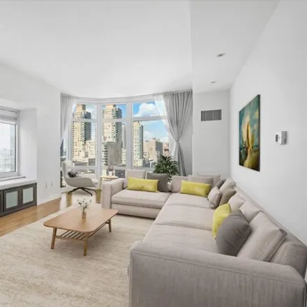 Buy this 3 bed condo on 555 W 59th St Apt 20b in New York, 10019
