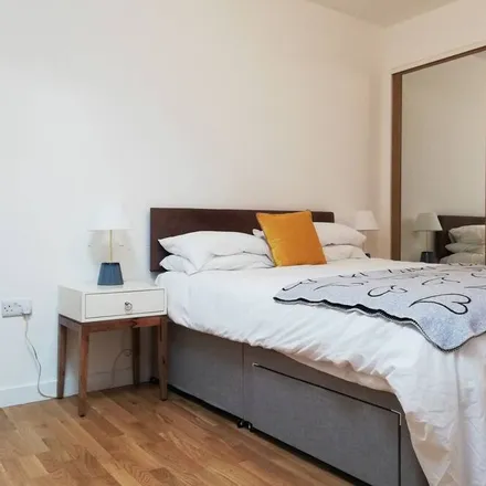 Rent this 2 bed apartment on Newbury in RG14 5DH, United Kingdom