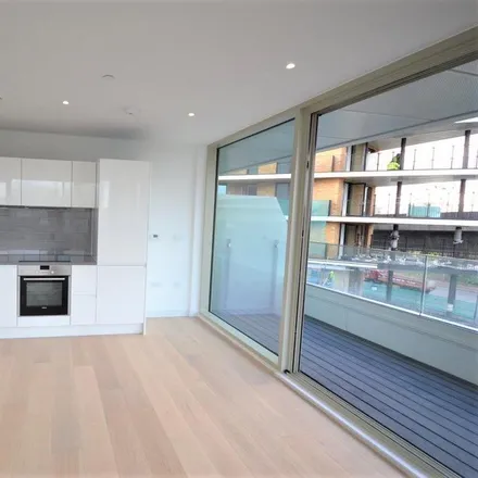 Image 1 - Corsair House, 5 Starboard Way, London, E16 2NY, United Kingdom - Apartment for rent