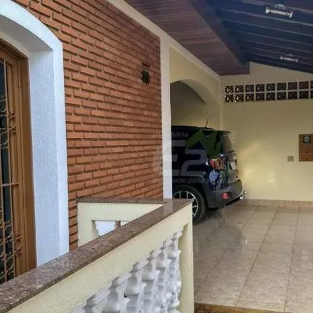 Rent this 3 bed house on Pedala Robinho in Avenida das Gardênias 391, Cidade Jardim
