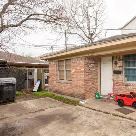 Buy this 2 bed house on 4599 Pecan Park Circle in Houston, TX 77018