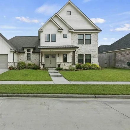 Buy this 4 bed house on 1631 Vincent Pl in Port Neches, Texas