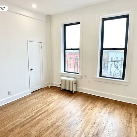 Image 7 - 53 Woodbine Street, New York, NY 11221, USA - Apartment for rent