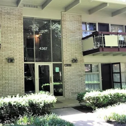 Rent this 2 bed condo on 4428 Briarwood Court North in Annandale, VA 22003