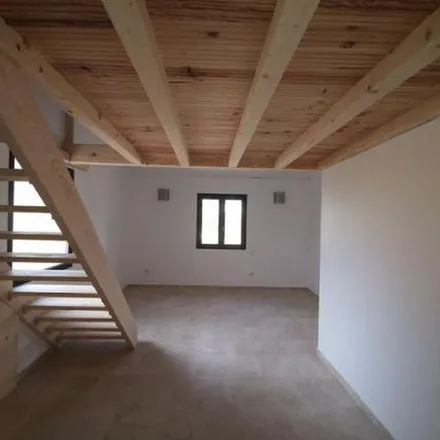 Image 6 - Arles, Bouches-du-Rhône, France - Apartment for rent
