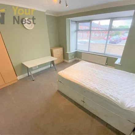 Image 2 - Back Mayville Terrace, Leeds, LS6 1NB, United Kingdom - Duplex for rent