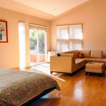 Buy this studio house on Paseo de los Laureles in Colonia Cumbres Reforma, 05120 Mexico City