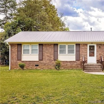 Rent this 4 bed house on 425 Morningside Drive in Fayetteville, NC 28311