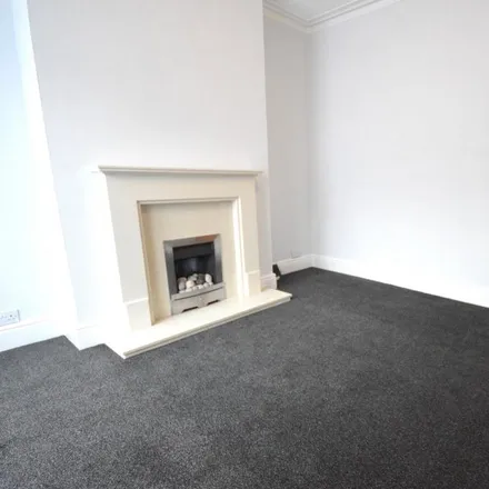 Image 7 - 29 Mickleton Road, Coventry, CV5 6PP, United Kingdom - Townhouse for rent