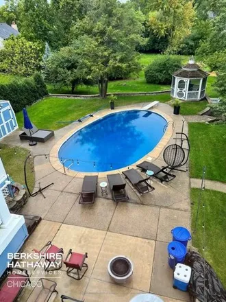 Image 3 - 1278 Candlewood Drive, Downers Grove, IL 60515, USA - House for sale