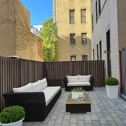 Rent this 2 bed apartment on Rutherford Place in East 17th Street, New York