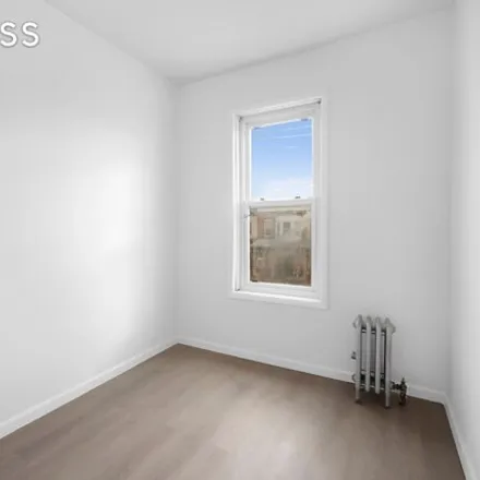 Image 5 - 8020 10th Avenue, New York, NY 11228, USA - House for rent