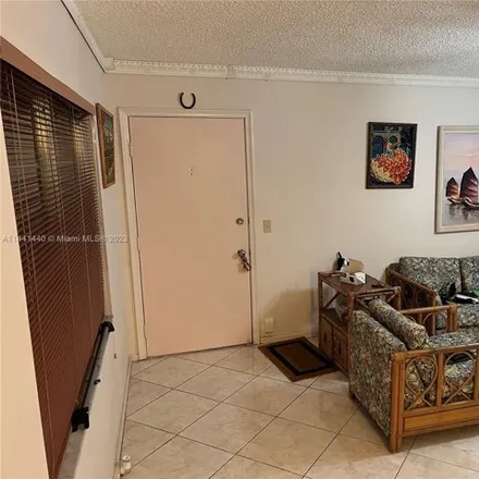 Image 1 - 1301 Southwest 135th Terrace, Pembroke Pines, FL 33027, USA - Apartment for rent