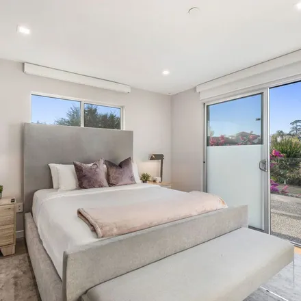 Rent this 4 bed apartment on 6428 Lindenhurst Avenue in Los Angeles, CA 90048