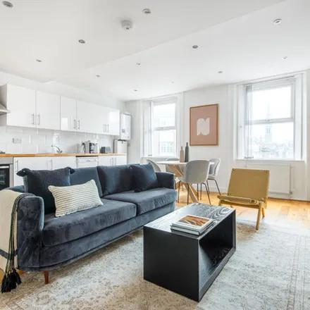 Rent this 2 bed apartment on 60 Queensway in London, W2 4SJ