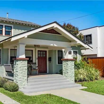 Buy this 4 bed house on 263 Lindero Avenue in Long Beach, CA 90803