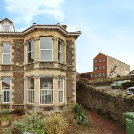 Buy this 6 bed duplex on 30 The Park in Bristol, BS15 4BP