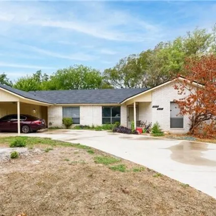 Rent this 2 bed house on 625 Frostwood Drive in Summerwood, New Braunfels