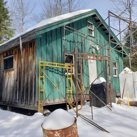 Buy this 2 bed house on Snowmobile Oakland Trail in Fairfield, ME 04978