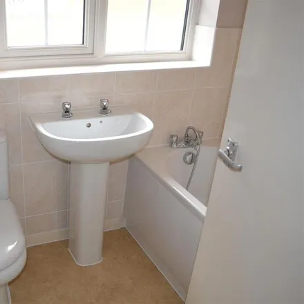 Image 7 - Rostherne Way, Sandbach, CW11 1WS, United Kingdom - House for rent