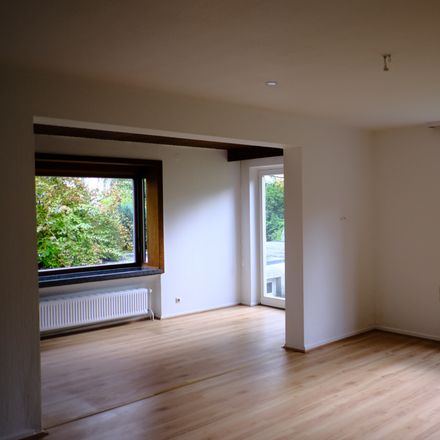 4 Bed Apartment At Mecklenheidestrasse 117 30419 Hanover Germany