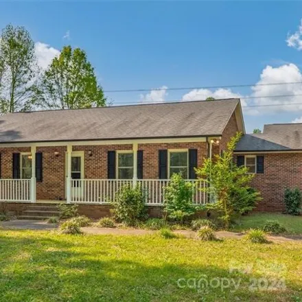 Image 8 - 7038 Quailwood Dr, Stanley, North Carolina, 28164 - House for sale