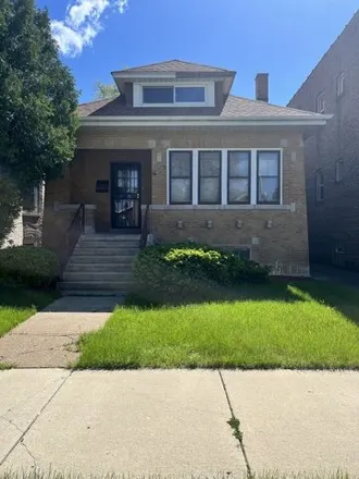 Image 1 - 8223 South Merrill Avenue, Chicago, IL 60649, USA - House for sale