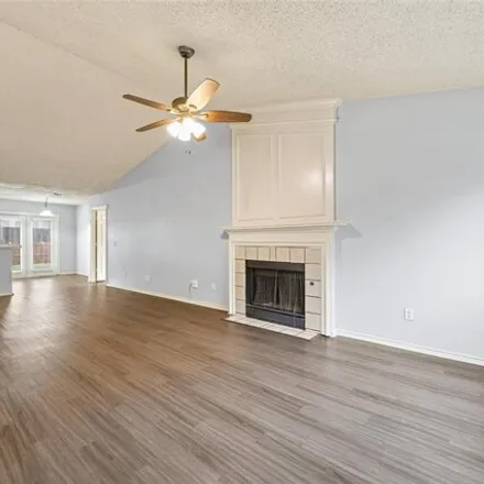 Image 3 - 2241 Montclair Street, Lancaster, TX 75146, USA - House for sale