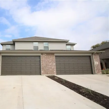 Rent this 3 bed house on 841 Jameson Street in Weatherford, TX 76086