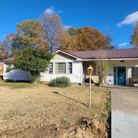Buy this 2 bed house on 586 West North Street in Piggott, AR 72454