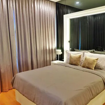 Rent this 3 bed apartment on Marriott Executive Apartments Sukhumvit Park in 90, Soi Sukhumvit 24