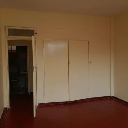 Image 7 - Honey Street, Berea, Johannesburg, 2001, South Africa - Apartment for rent