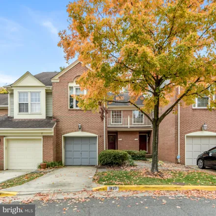 Buy this 2 bed loft on 1823 Duffield Lane in Belle Haven, Fairfax County