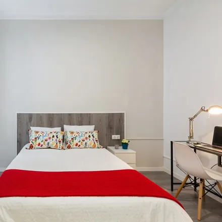 Rent this 6 bed room on Carrer de Balmes in 26, 08001 Barcelona