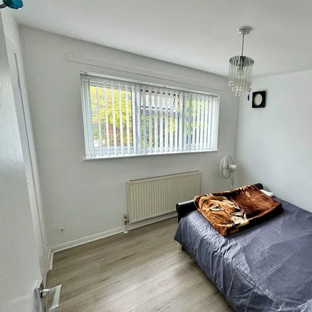 Image 2 - London, TW2 7SP, United Kingdom - House for rent