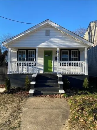 Buy this 3 bed house on 837 22nd St in Newport News, Virginia