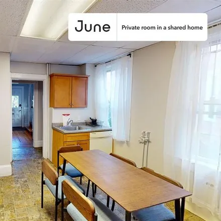 Image 8 - 2 Murdock Terrace, Boston, MA 02135, USA - Room for rent