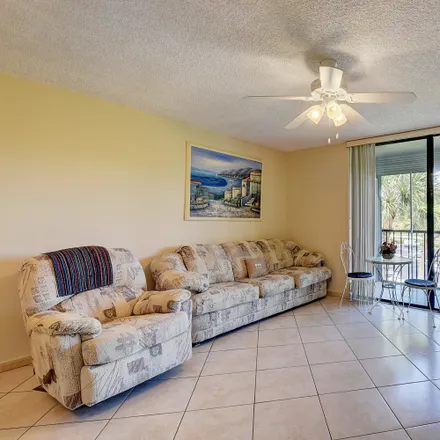 Image 9 - 5342 Las Verdes Circle, County Club Acres, Palm Beach County, FL 33484, USA - Condo for sale