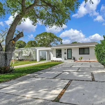 Image 3 - 2665 Fillmore Street, Hollywood, FL 33020, USA - House for sale
