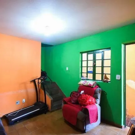 Buy this 2 bed house on Rua Paschoal Antônio Napolitano in Parque Marabá, Taboão da Serra - SP
