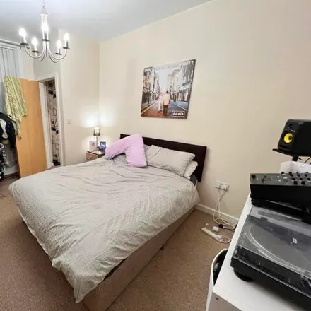 Image 2 - King John Terrace, Newcastle upon Tyne, NE6 5XY, United Kingdom - Apartment for rent