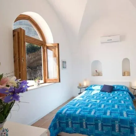 Rent this 3 bed house on 84011 Amalfi SA