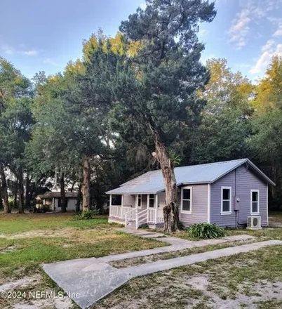 Buy this 3 bed house on 3642 Whitehall Street in Putnam County, FL 32177