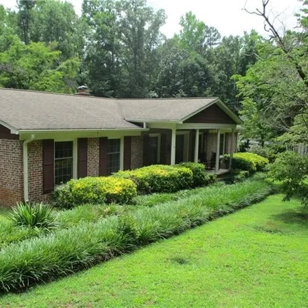 Buy this 3 bed house on 307 Kings Way in Clemson, South Carolina