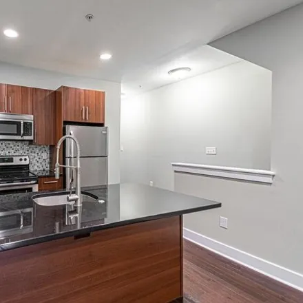 Rent this 3 bed apartment on Girard Avenue & Corinthian Avenue in West Girard Avenue, Philadelphia