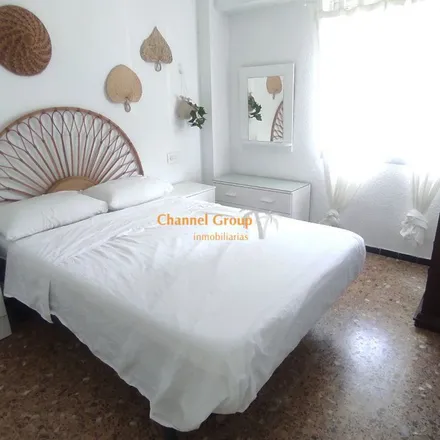 Rent this 2 bed apartment on Passeig Vice-Almirall Blanco García / Paseo del Vicealmirante Blanco García in 03130 Santa Pola, Spain